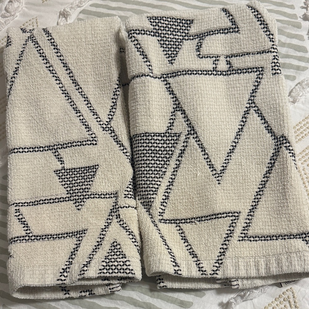 Cost Plus World Market Black and Cream Cotton Towels